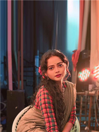 चलो तुमको सितारो मे ले चलूँ...! - Marathi News | चलो तुमको सितारो मे ले चलूँ...! | Latest Photos at Lokmat.com