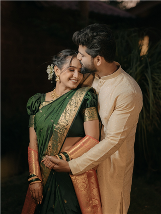 फेसबुक ते सप्तपदी! दिव्या पुगावकरच्या कॅप्शनची चर्चा - Marathi News | फेसबुक ते सप्तपदी! दिव्या पुगावकरच्या कॅप्शनची चर्चा | Latest Photos at Lokmat.com