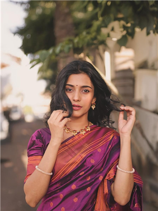 तू चंचला, तू कामिनी, तू पद्मिनी, तू रागिणी... - Marathi News | तू चंचला, तू कामिनी, तू पद्मिनी, तू रागिणी... | Latest Photos at Lokmat.com