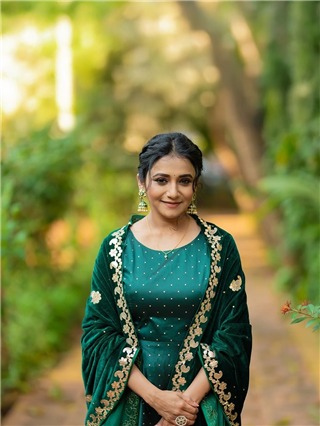 Jui Gadkari : 'तुम हुस्न परी तुम जाने जहां...! - Marathi News | Jui Gadkari : 'तुम हुस्न परी तुम जाने जहां...! | Latest Photos at Lokmat.com