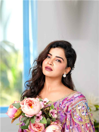 गोड परी! - Marathi News | गोड परी! | Latest Photos at Lokmat.com