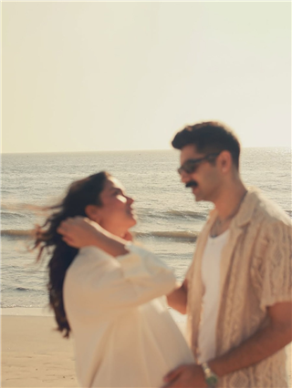 कुणी तरी येणार, येणार गं..! - Marathi News | कुणी तरी येणार, येणार गं..! | Latest Photos at Lokmat.com