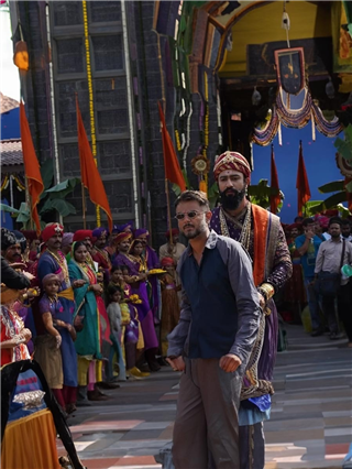 'छावा'च्या शूटिंगचे कधीही न पाहिलेले फोटो एकदा बघाच - Marathi News | 'छावा'च्या शूटिंगचे कधीही न पाहिलेले फोटो एकदा बघाच | Latest Photos at Lokmat.com