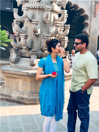 या मराठमोळ्या अभिनेत्रीच्या पतीने दिली कॅन्सरशी यशस्वी झुंज - Marathi News | या मराठमोळ्या अभिनेत्रीच्या पतीने दिली कॅन्सरशी यशस्वी झुंज | Latest Photos at Lokmat.com