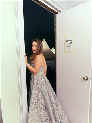 IIFA 2025: करीना कपूरचा स्टनिंग अंदाज - Marathi News | IIFA 2025: करीना कपूरचा स्टनिंग अंदाज | Latest Photos at Lokmat.com