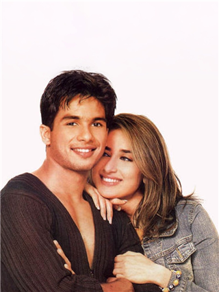 आदित्य आणि गीत: पुन्हा जब वी मेट! - Marathi News | आदित्य आणि गीत: पुन्हा जब वी मेट! | Latest Photos at Lokmat.com