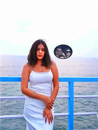 चहलसोबत दिसलेल्या RJ महावशचा 'क्लासी' लूक, पाहा Photos - Marathi News | चहलसोबत दिसलेल्या RJ महावशचा 'क्लासी' लूक, पाहा Photos | Latest Photos at Lokmat.com