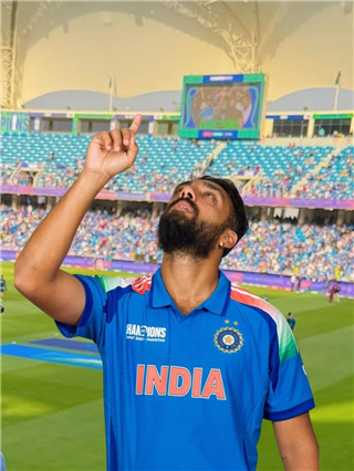 आधी चित्रपटात झळकला, आता तो टीम इंडियाचा हिरो! किती मिळालं होतं मानधन? - Marathi News | आधी चित्रपटात झळकला, आता तो टीम इंडियाचा हिरो! किती मिळालं होतं मानधन? | Latest Photos at Lokmat.com