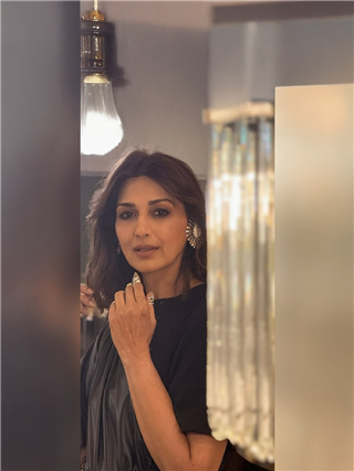 सोनाली बेंद्रेचं तरुणींना लाजवेल असं सौंदर्य - Marathi News | सोनाली बेंद्रेचं तरुणींना लाजवेल असं सौंदर्य | Latest Photos at Lokmat.com