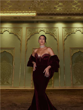 नशे सी चढ़ गयी... नोरा फातेहीच्या कातिल अदा - Marathi News | नशे सी चढ़ गयी... नोरा फातेहीच्या कातिल अदा | Latest Photos at Lokmat.com