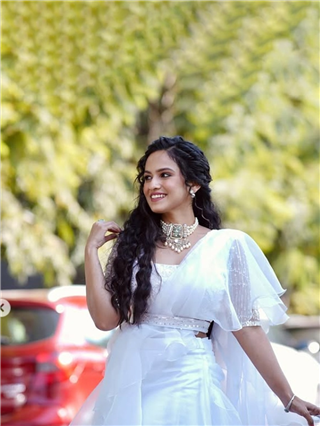 'साधी माणसं' फेम शिवानी बावकरचं सुंदर फोटोशूट! - Marathi News | 'साधी माणसं' फेम शिवानी बावकरचं सुंदर फोटोशूट! | Latest Photos at Lokmat.com