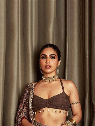 जाळ अन् धुर संगटच - Marathi News | जाळ अन् धुर संगटच | Latest Photos at Lokmat.com