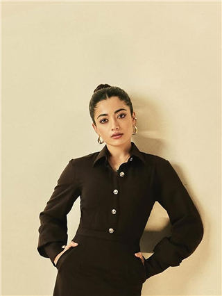 'छावा'नंतर रश्मिकाचा वधारला भाव, 'सिकंदर'साठी घेतलं इतकं मानधन - Marathi News | 'छावा'नंतर रश्मिकाचा वधारला भाव, 'सिकंदर'साठी घेतलं इतकं मानधन | Latest Photos at Lokmat.com