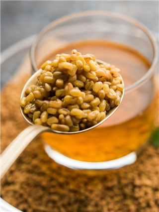 चमचाभर भिजवलेले मेथीचे दाणे खाल्ले तर... - Marathi News | चमचाभर भिजवलेले मेथीचे दाणे खाल्ले तर... | Latest Photos at Lokmat.com चमचाभर भिजवलेले मेथीचे दाणे खाल्ले तर... - Marathi News | चमचाभर भिजवलेले मेथीचे दाणे खाल्ले तर... | Latest Photos at Lokmat.com