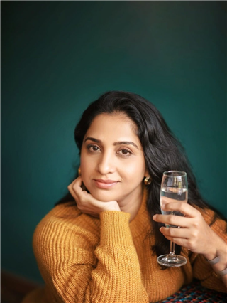 हातात वाईनचा ग्लास अन्...; मालिका संपताच मॉर्डन झाली आई - Marathi News | हातात वाईनचा ग्लास अन्...; मालिका संपताच मॉर्डन झाली आई | Latest Photos at Lokmat.com