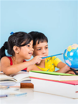 मुलांना खाऊ घाला 'हे' पदार्थ, तब्येत सुधारून अभ्यासातही हुशार होतील - Marathi News | मुलांना खाऊ घाला 'हे' पदार्थ, तब्येत सुधारून अभ्यासातही हुशार होतील | Latest Photos at Lokmat.com