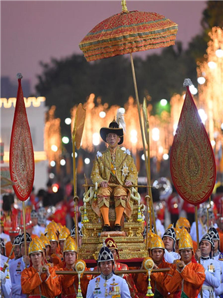 भारताबाहेरही एक भव्यदिव्य 'अयोध्या'; या देशातील राजाचे नाव 'राम' - Marathi News | भारताबाहेरही एक भव्यदिव्य 'अयोध्या'; या देशातील राजाचे नाव 'राम' | Latest Photos at Lokmat.com