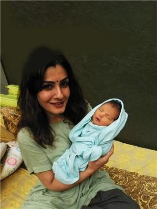 रवीना टंडनच्या नातवाला पाहिलंत का? - Marathi News | रवीना टंडनच्या नातवाला पाहिलंत का? | Latest Photos at Lokmat.com