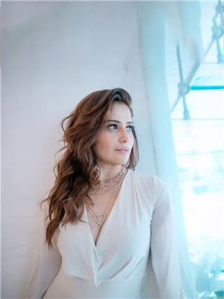 "मी एकटी आहे..."; गोविंदाच्या भाचीने केला पॅनिक अटॅकबद्दल खुलासा - Marathi News | "मी एकटी आहे..."; गोविंदाच्या भाचीने केला पॅनिक अटॅकबद्दल खुलासा | Latest Photos at Lokmat.com