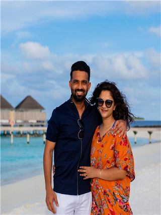 Marriage Anniversary : कठीण काळातील सोबती ते सुवर्ण क्षणांचे साक्षीदार - Marathi News | Marriage Anniversary : कठीण काळातील सोबती ते सुवर्ण क्षणांचे साक्षीदार | Latest Photos at Lokmat.com