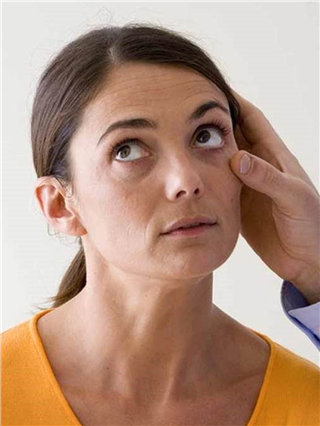 तुमचं B-12 कमी आहे हे कसं ओळखणार? बघा ५ लक्षणं - Marathi News | तुमचं B-12 कमी आहे हे कसं ओळखणार? बघा ५ लक्षणं | Latest Photos at Lokmat.com