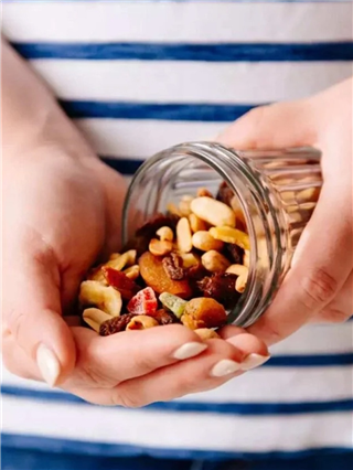 व्हिटॅमिन 'D' ची कमतरता दूर करणारे ५ पदार्थ - Marathi News | व्हिटॅमिन 'D' ची कमतरता दूर करणारे ५ पदार्थ | Latest Photos at Lokmat.com व्हिटॅमिन 'D' ची कमतरता दूर करणारे ५ पदार्थ - Marathi News | व्हिटॅमिन 'D' ची कमतरता दूर करणारे ५ पदार्थ | Latest Photos at Lokmat.com