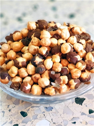 मधल्या वेळच्या भुकेसाठी खायला हवेत भाजलेले चणे, ६ फायदे - Marathi News | मधल्या वेळच्या भुकेसाठी खायला हवेत भाजलेले चणे, ६ फायदे | Latest Photos at Lokmat.com मधल्या वेळच्या भुकेसाठी खायला हवेत भाजलेले चणे, ६ फायदे - Marathi News | मधल्या वेळच्या भुकेसाठी खायला हवेत भाजलेले चणे, ६ फायदे | Latest Photos at Lokmat.com