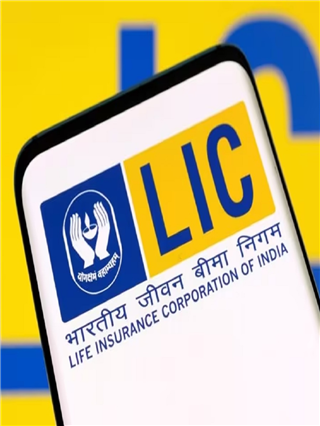 LIC जीवन आनंद : महिन्याला जमा करा १३५८ रुपये, 'असे' मिळतील २५ लाख - Marathi News | LIC जीवन आनंद : महिन्याला जमा करा १३५८ रुपये, 'असे' मिळतील २५ लाख | Latest Photos at Lokmat.com