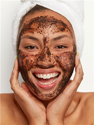 चेहऱ्यावरचे डार्क स्पॉट्स घालविणारे ५ नॅचरल स्क्रब - Marathi News | चेहऱ्यावरचे डार्क स्पॉट्स घालविणारे ५ नॅचरल स्क्रब | Latest Photos at Lokmat.com चेहऱ्यावरचे डार्क स्पॉट्स घालविणारे ५ नॅचरल स्क्रब - Marathi News | चेहऱ्यावरचे डार्क स्पॉट्स घालविणारे ५ नॅचरल स्क्रब | Latest Photos at Lokmat.com