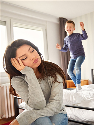 हायपरॲक्टिव्ह मुलांना कसं सांभाळायचं? बघा ५ खास टिप्स - Marathi News | हायपरॲक्टिव्ह मुलांना कसं सांभाळायचं? बघा ५ खास टिप्स | Latest Photos at Lokmat.com