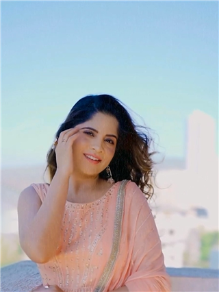'दिसते मी भारी राजा फोटो माझा काढ' - Marathi News | 'दिसते मी भारी राजा फोटो माझा काढ' | Latest Photos at Lokmat.com
