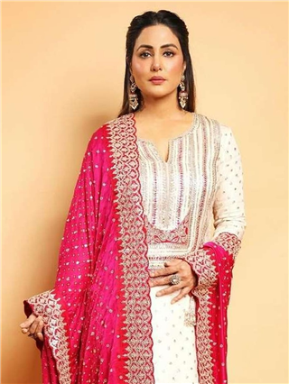 'हीना' तेनू सूट...सूट करदा! - Marathi News | 'हीना' तेनू सूट...सूट करदा! | Latest Photos at Lokmat.com 'हीना' तेनू सूट...सूट करदा! - Marathi News | 'हीना' तेनू सूट...सूट करदा! | Latest Photos at Lokmat.com