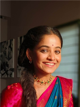 'असं रुपडं देखणं, त्याला सूर्याचं रे दान...' - Marathi News | 'असं रुपडं देखणं, त्याला सूर्याचं रे दान...' | Latest Photos at Lokmat.com