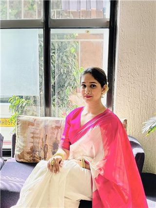 'गाळावर खळी डोळ्यात धुंदी...' - Marathi News | 'गाळावर खळी डोळ्यात धुंदी...' | Latest Photos at Lokmat.com